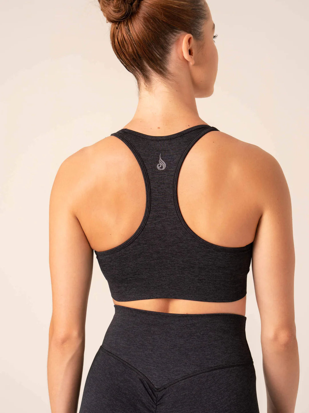 FOCUS SEAMLESS SPORTS BRA, BLACK MARL